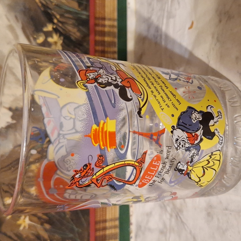 Collectible Walt Disney glass - Picture 2 of 8